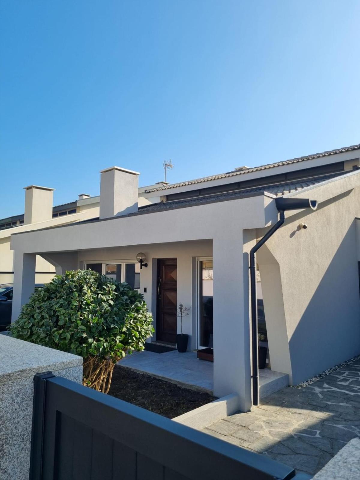 On The Way - Mindelo Beach/Guest House Εξωτερικό φωτογραφία